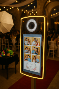 Fun wedding moments with PhotoLand photo booth Portugal